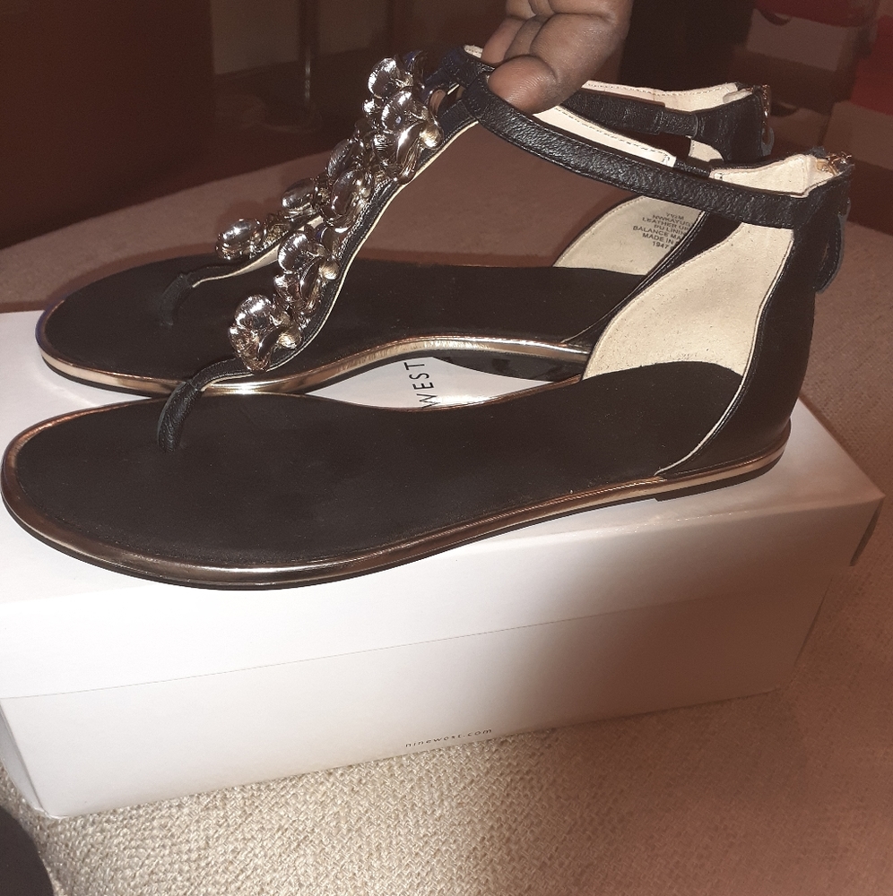 Shoes - Picture 8 of 8
